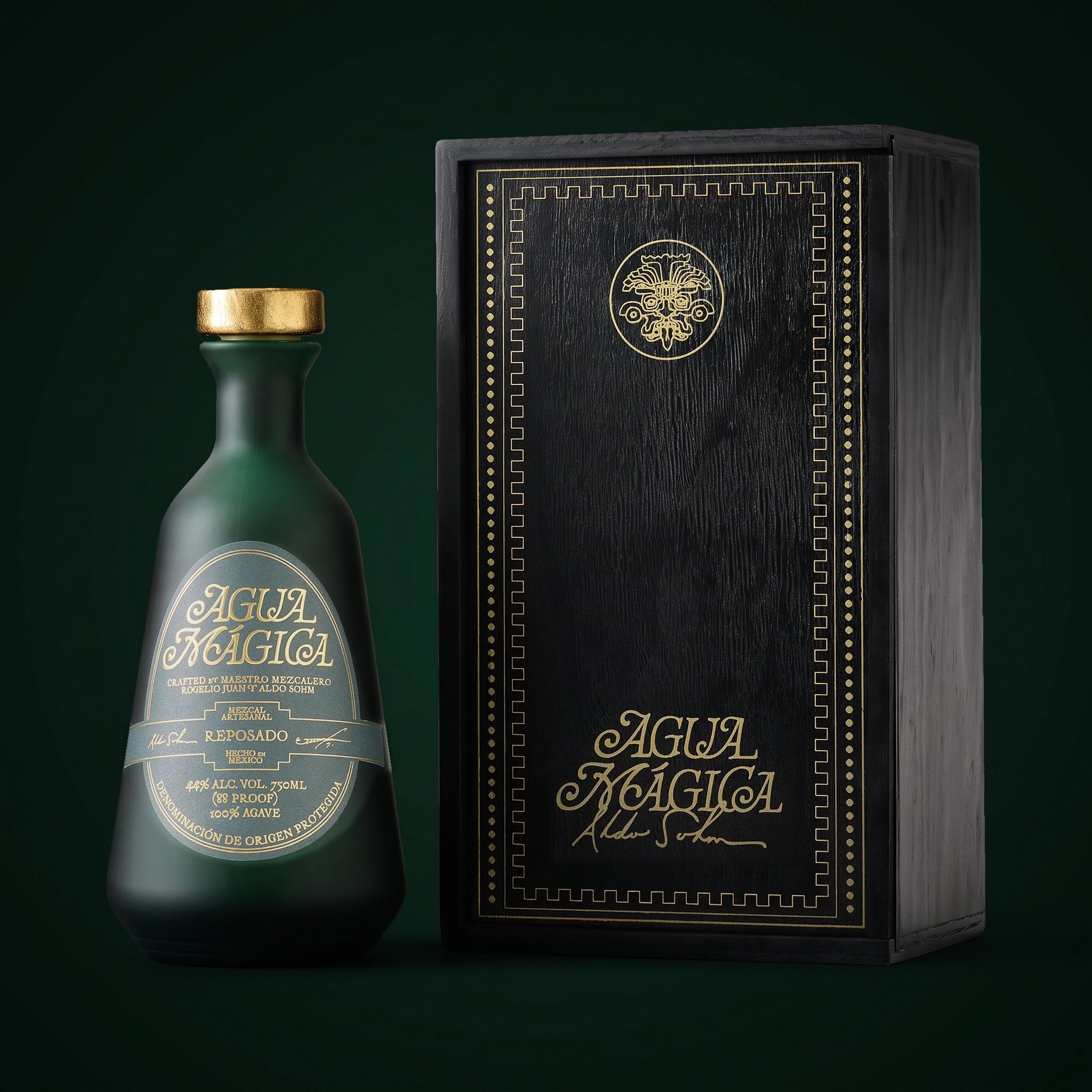 Studio view of the bottle and closed presentation box