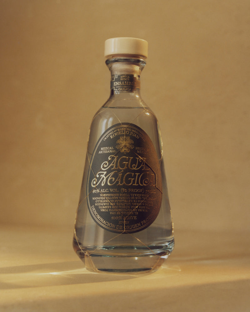 Agua Mágica Bottle